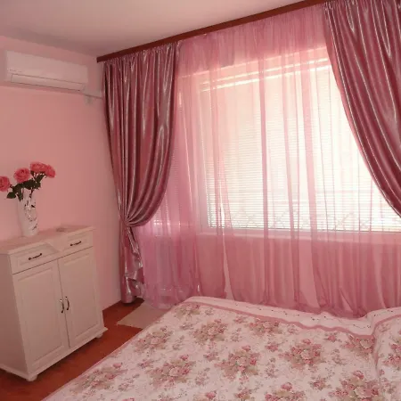 Lena Vip Apart * Ravda