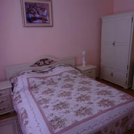 Lena Vip Apart Ravda