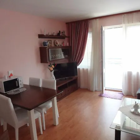 Lena Vip Apart