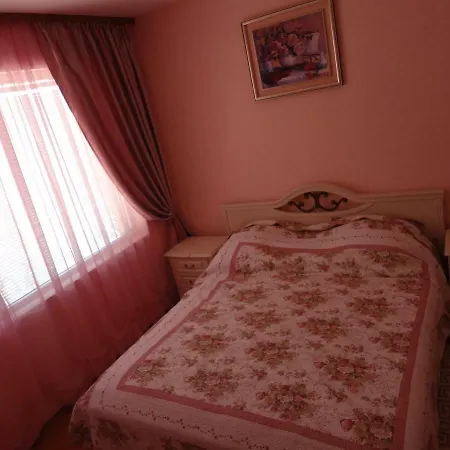 Lena Vip Apart Apartment *
